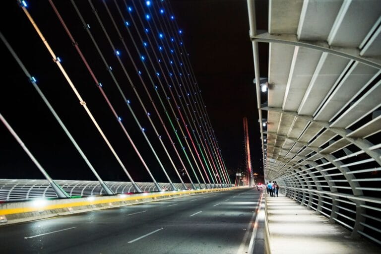 Stunning nighttime shot of Puente de la Novena, Bucaramanga, Colombia with LED lights.